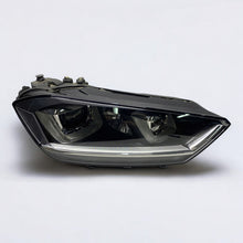 Laden Sie das Bild in den Galerie-Viewer, Frontscheinwerfer VW Sportsvan 517941752B Xenon Rechts Scheinwerfer Headlight