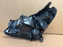 Laden Sie das Bild in den Galerie-Viewer, Frontscheinwerfer Opel Astra 1ZS008710-24 Xenon Rechts Scheinwerfer Headlight SCH9004768439kr