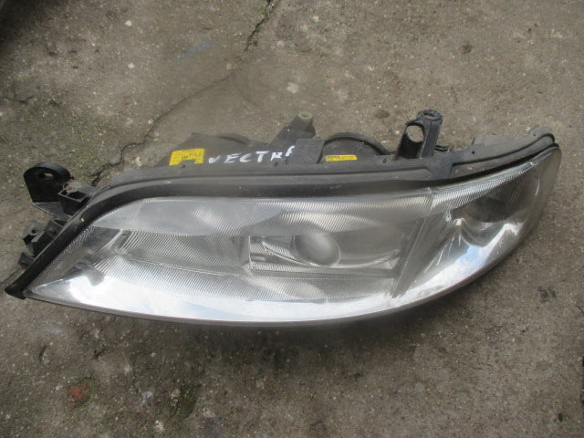 Frontscheinwerfer Opel Vectra B 301179271 Xenon Ein Stück (Rechts oder Links)