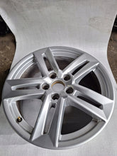 Load image into Gallery viewer, 1x Alufelge 17 Zoll 7.0&quot; 5x112 42ET 8W0601025P Audi A4 B9 Rim Wheel