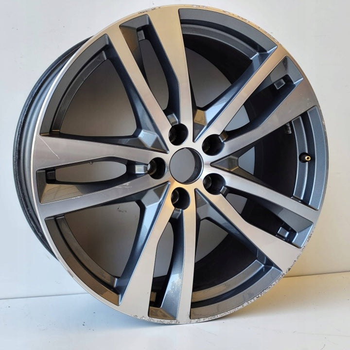 1x Alufelge 19 Zoll 4K0601025CG Audi A6 C8 Rim Wheel FEL9218591799xt