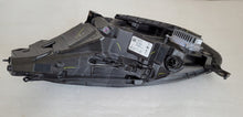 Laden Sie das Bild in den Galerie-Viewer, Frontscheinwerfer Tesla Model 3 1514953-00-C Rechts Scheinwerfer Headlight
