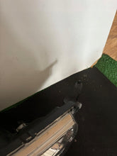 Laden Sie das Bild in den Galerie-Viewer, Frontscheinwerfer Mazda I Asx Xenon Rechts Scheinwerfer Headlight