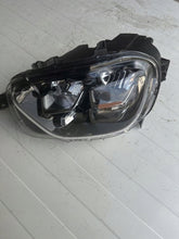 Load image into Gallery viewer, Frontscheinwerfer Citroën C3 III 9836267180 LED Ein Stück (Rechts oder Links)