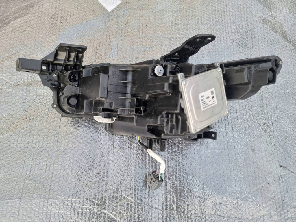 Frontscheinwerfer Mazda 3 BCJH51030 Rechts Scheinwerfer Headlight