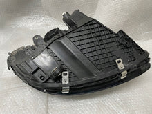 Laden Sie das Bild in den Galerie-Viewer, Frontscheinwerfer Mercedes-Benz W205 A2059065906 LED Links Headlight SCH9312996180qz