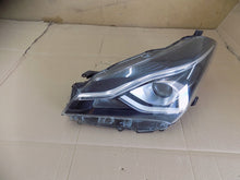 Load image into Gallery viewer, Frontscheinwerfer Toyota Yaris Links Scheinwerfer Headlight SCH1822748337jl