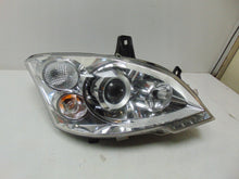 Laden Sie das Bild in den Galerie-Viewer, Frontscheinwerfer Mercedes-Benz Vito W639 A6398202961 Xenon Rechts Headlight