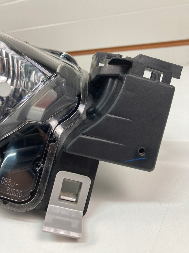 Frontscheinwerfer Mazda III DB5J-51030 LED Rechts Scheinwerfer Headlight