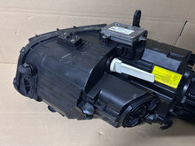 Laden Sie das Bild in den Galerie-Viewer, Frontscheinwerfer Hyundai I I40 92101-3Z031 Xenon Links Scheinwerfer Headlight SCH6999111603fr