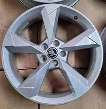 Laden Sie das Bild in den Galerie-Viewer, 4x Alufelge 19 Zoll 7.0" 5x112 43ET Glanz Silber 83A601025N Audi I Rim Wheel FEL3035630586ii
