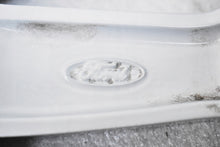 Laden Sie das Bild in den Galerie-Viewer, 1x Alufelge 16 Zoll 6.5&quot; 4x108 40ET Glanz Silber AY11-1007-DB Ford Fiesta