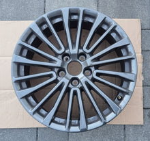 Laden Sie das Bild in den Galerie-Viewer, 1x Alufelge 18 Zoll 8.0" 5x112 39ET Glanz Silber 4K0601025C Audi A6 C8 Rim Wheel FEL9573373107jn