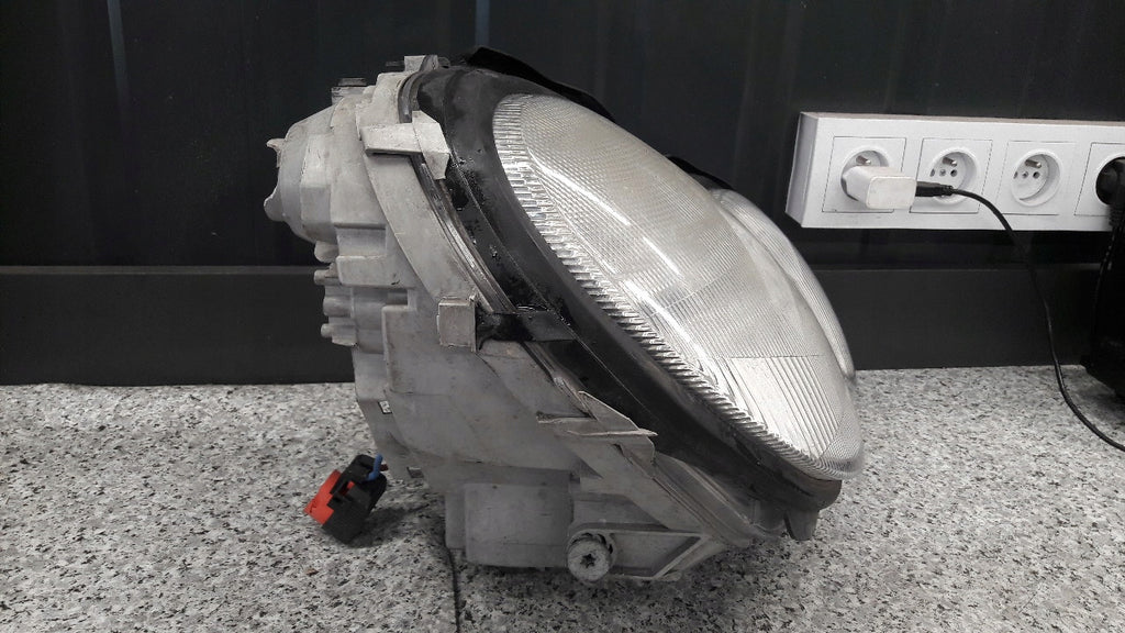 Frontscheinwerfer Mercedes-Benz W203 0301166272 Rechts Scheinwerfer Headlight SCH7642649625hs