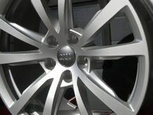 Laden Sie das Bild in den Galerie-Viewer, 4x Alufelge 18 Zoll 8.0" 5x112 29ET Glanz Silber 4N0601025A Audi A8 D5 Rim Wheel FEL8782141646yp