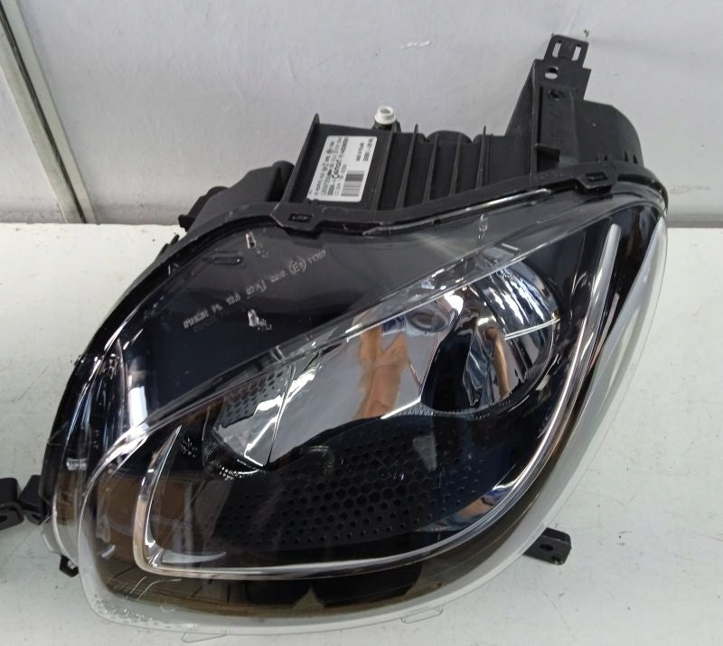 Frontscheinwerfer Smart Fortwo Forfour A4538200739 A4538200839 Ein Satz SCH5688045075ck