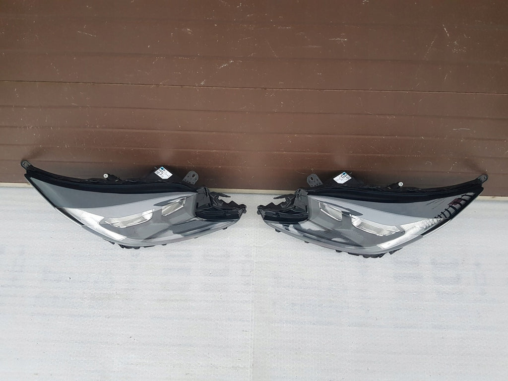 Frontscheinwerfer Toyota Aygo X 0H-31 Ein Satz Scheinwerfer Headlight SCH7490371762zh