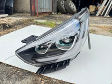 Load image into Gallery viewer, Frontscheinwerfer Kia Niro 92101 G5 Full LED Ein Stück (Rechts oder Links) SCH8808652302kt