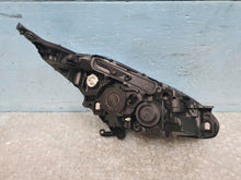 Laden Sie das Bild in den Galerie-Viewer, Frontscheinwerfer Peugeot 208 I 90067488 Links Scheinwerfer Headlight SCH7938648101vj