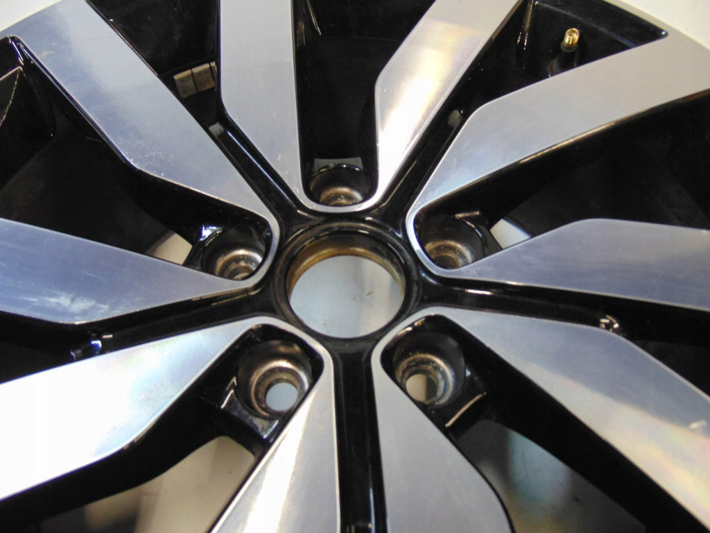 1x Alufelge 18 Zoll 7.5" 5x112 51ET Glanz Grau 5G0601025AL VW Golf Vii Rim Wheel FEL1223857677mc