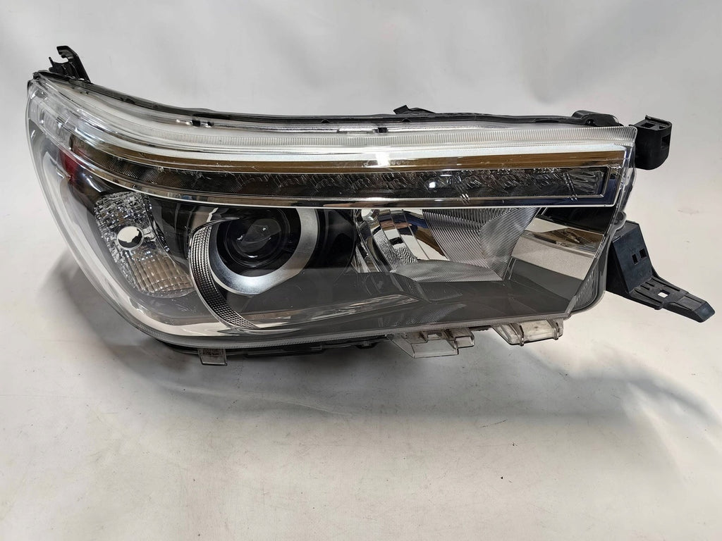 Frontscheinwerfer Toyota Hilux VIII CCI3261 LED Rechts Scheinwerfer Headlight SCH1982877631qe