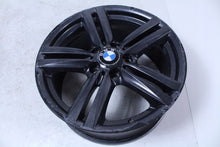 Laden Sie das Bild in den Galerie-Viewer, 1x Alufelge 18 Zoll 8.0" 5x120 52ET Glanz Silber 7845853 BMW F21 F20 Rim Wheel FEL9459266840ea