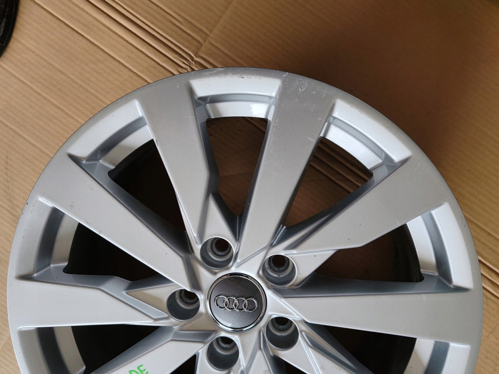 1x Alufelge 17 Zoll 7.5" 5x112 43ET Glanz Silber 8V0601025DE Audi A3 Rim Wheel FEL4771864763fh