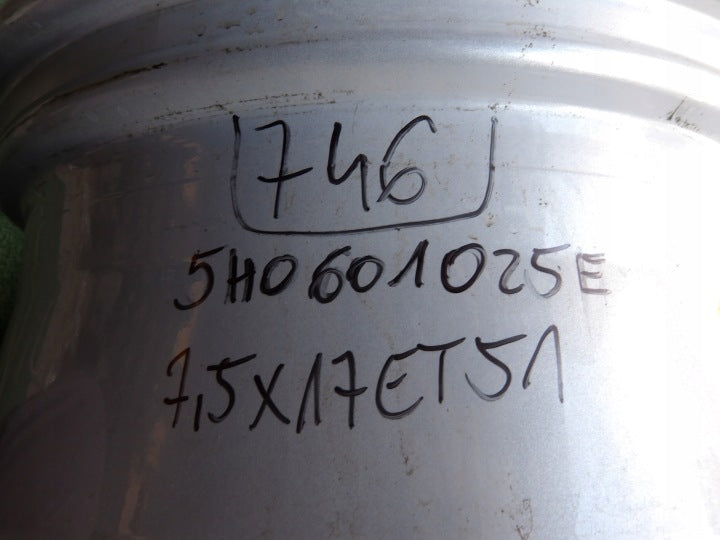 1x Alufelge 17 Zoll 7.5" 5x112 51ET Glanz Silber 5H0601025E VW Golf Viii FEL7605240307xc