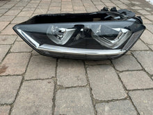 Laden Sie das Bild in den Galerie-Viewer, Frontscheinwerfer VW Sportsvan 517941043A Links Scheinwerfer Headlight