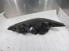 Laden Sie das Bild in den Galerie-Viewer, Frontscheinwerfer Hyundai Elantra 92102-F2000 Xenon Rechts Headlight