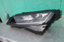Laden Sie das Bild in den Galerie-Viewer, Frontscheinwerfer Skoda Superb III 3V1941015E Links Scheinwerfer Headlight
