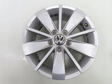 Load image into Gallery viewer, 1x Alufelge 16 Zoll 6.5" 5x112 50ET Silber 5C0601025AM VW Golf I Jetta Rim Wheel FEL4443746156ae