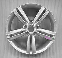 Load image into Gallery viewer, 1x Alufelge 17 Zoll 7.0" 5x112 43ET 5GD601025H VW Passat B7 Tiguan Beetle FEL1491112674xa