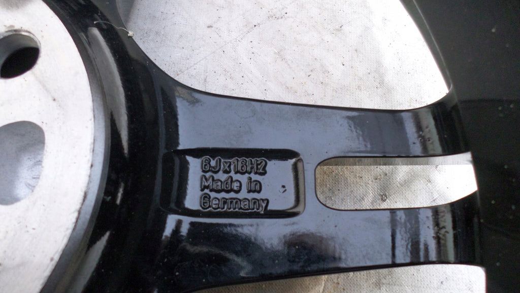 1x Alufelge 16 Zoll 6.0" 5x112 52P6605 Rim Wheel