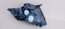 Laden Sie das Bild in den Galerie-Viewer, Frontscheinwerfer Ford Transit Courier R2X613W030CF Links Scheinwerfer Headlight SCH5537742043hg