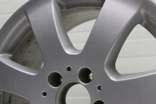 Load image into Gallery viewer, 1x Alufelge 17 Zoll 7.5&quot; 5x112 56ET Glanz Silber A2514011002 Mercedes-Benz W251