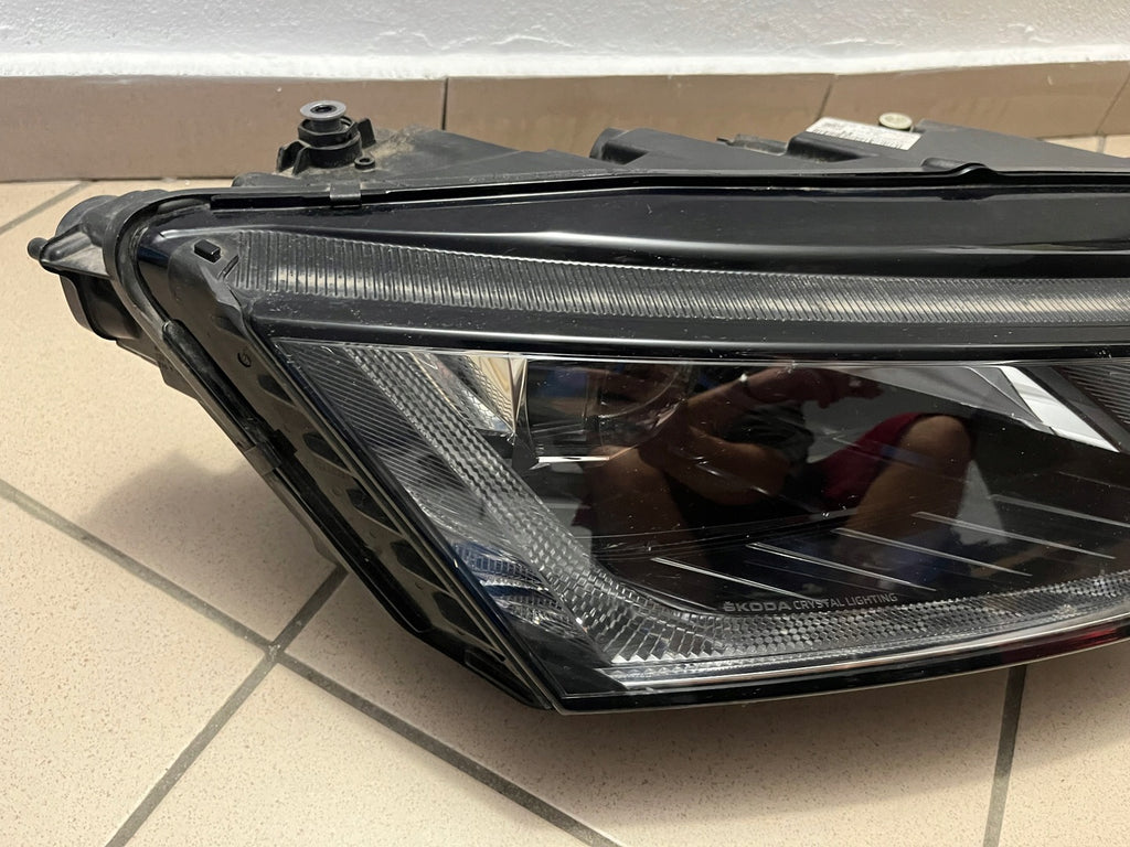 Frontscheinwerfer Skoda Octavia IV 5E4941016A LED Rechts Scheinwerfer Headlight SCH7243808991em