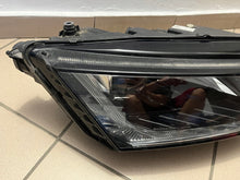 Laden Sie das Bild in den Galerie-Viewer, Frontscheinwerfer Skoda Octavia IV 5E4941016A LED Rechts Scheinwerfer Headlight SCH7243808991em