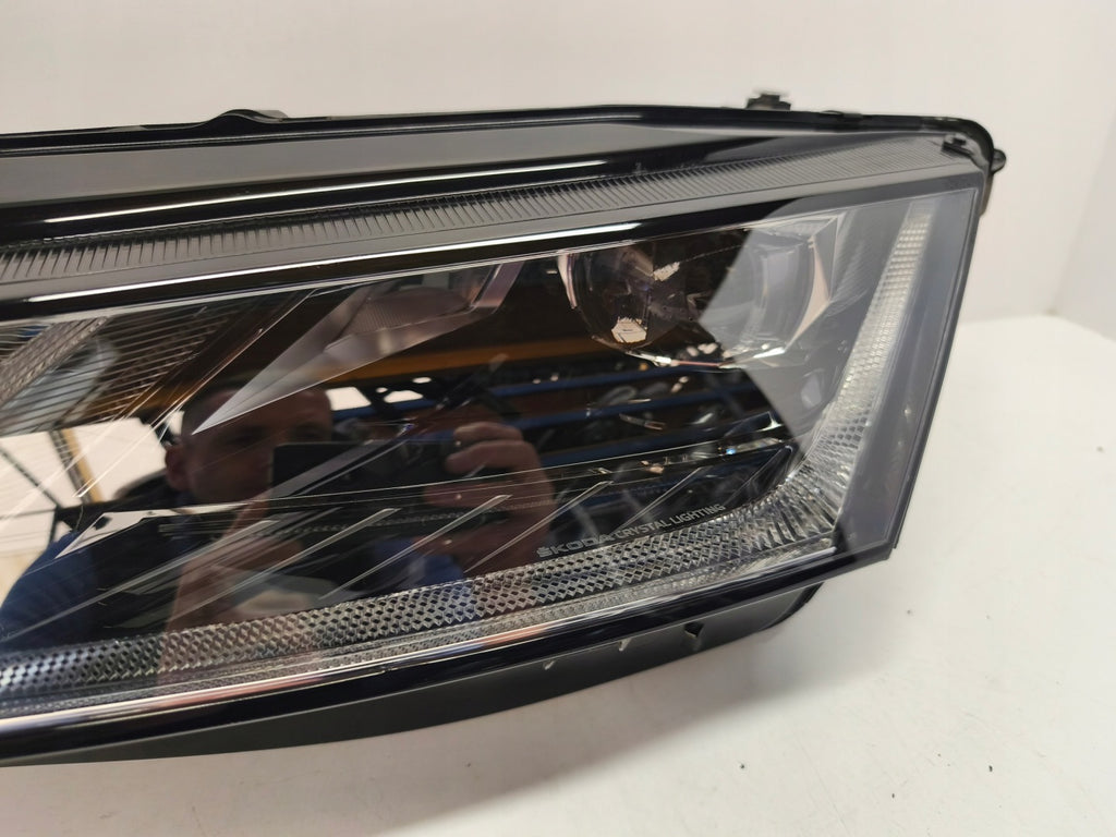 Frontscheinwerfer Skoda Octavia IV 5E4941015A LED Links Scheinwerfer Headlight SCH6775524953la