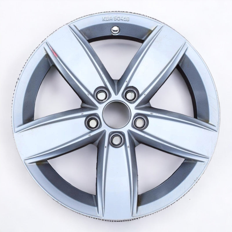 1x Alufelge 15 Zoll 5.5" 5x100 40ET Glanz Silber KBA50416 VW Polo Rim Wheel