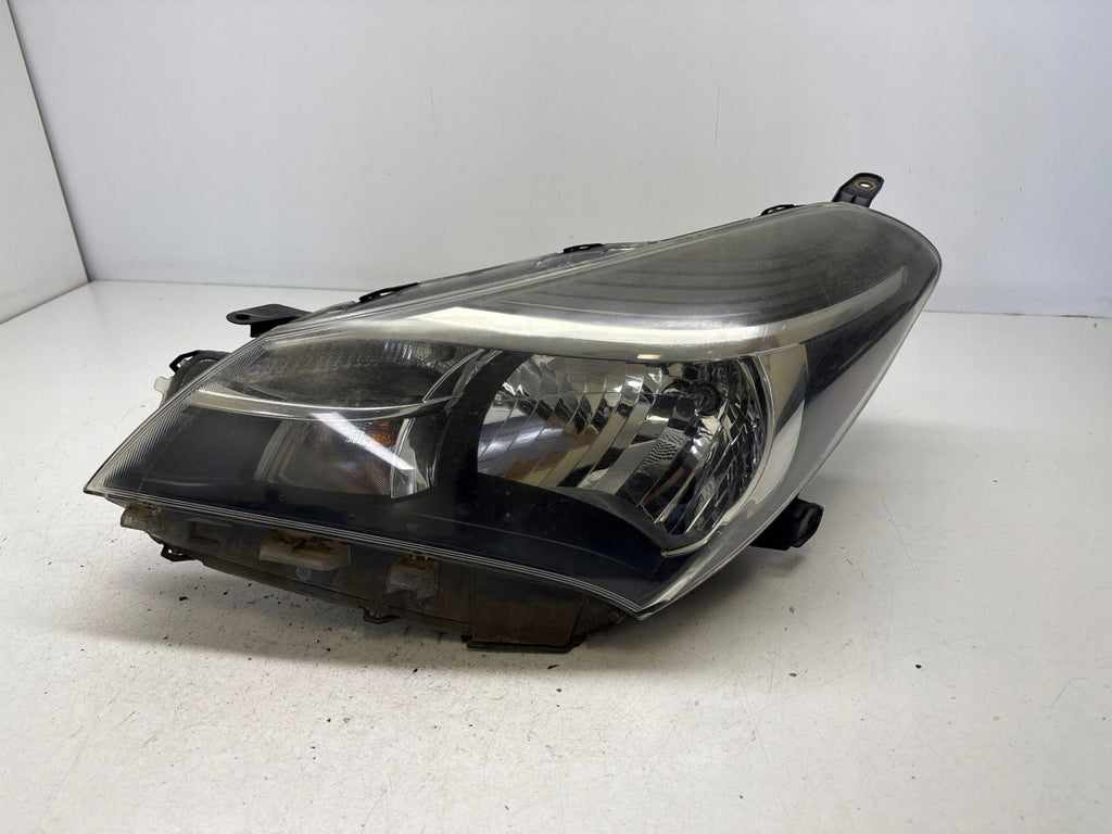 Frontscheinwerfer Toyota Yaris DRA67753 Links Scheinwerfer Headlight SCH7951767713tg