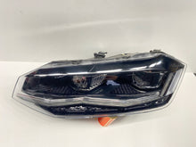 Laden Sie das Bild in den Galerie-Viewer, Frontscheinwerfer VW Polo 2G1941035B LED Links Scheinwerfer Headlight