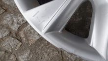 Laden Sie das Bild in den Galerie-Viewer, 1x Alufelge 17 Zoll 7.0" 5x100 Lexus Es Rim Wheel FEL4216968478zc