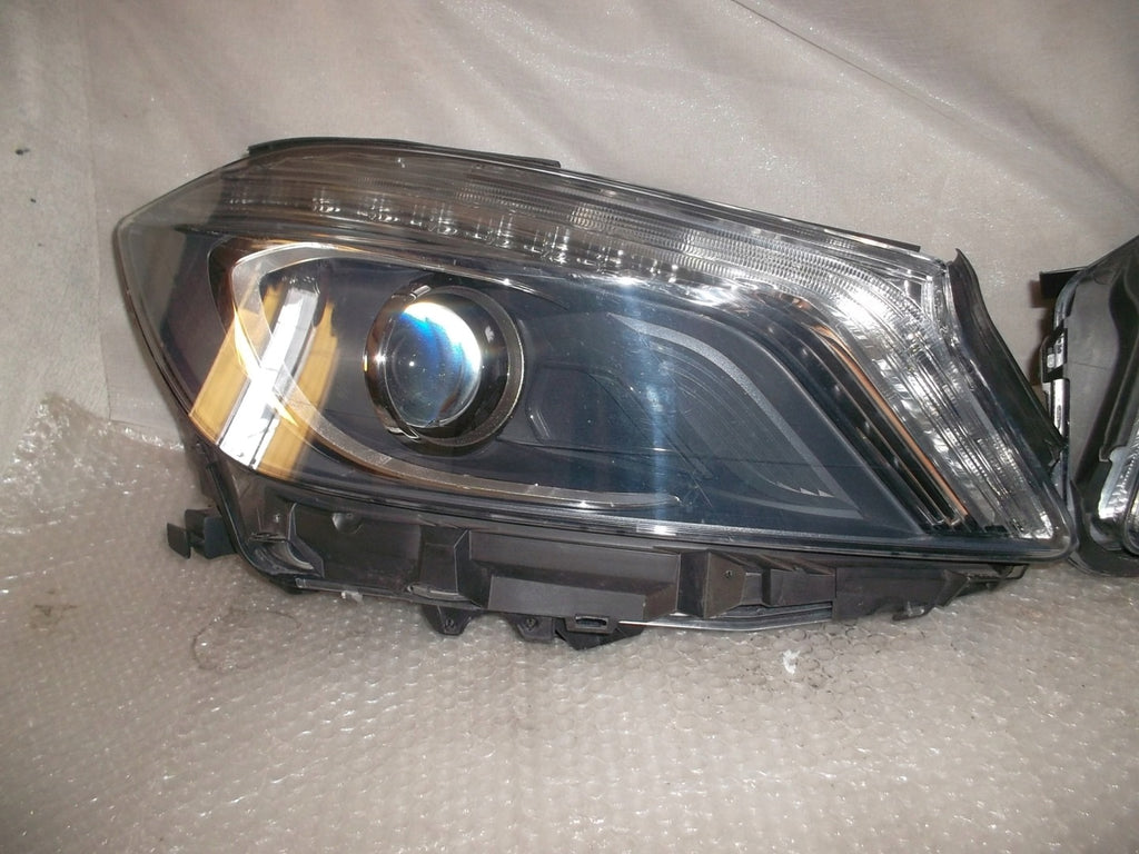 Frontscheinwerfer Mercedes-Benz W176 A1768201261 Bi-Xenon Ein Satz Headlight SCH5941232340it