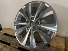 Load image into Gallery viewer, 1x Alufelge 16 Zoll 6.5" 5x112 5G0601025L VW Golf VII I Rim Wheel FEL1288979301ke