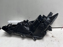 Laden Sie das Bild in den Galerie-Viewer, Frontscheinwerfer Mazda 3 BHN3-51030 Xenon Rechts Scheinwerfer Headlight SCH2075912026zd