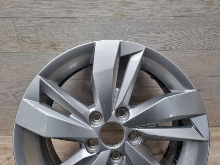 1x Alufelge 15 Zoll 5.5" 5x100 40ET 2G0601025N VW Polo Rim Wheel FEL3023367899hj