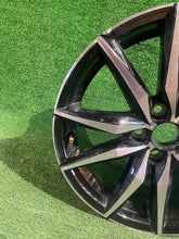 Laden Sie das Bild in den Galerie-Viewer, 1x Alufelge 18 Zoll 8.0" 5x114.3 40ET Glanz Schwarz Toyota Corolla Rim Wheel FEL8700762234op