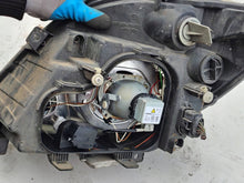 Load image into Gallery viewer, Frontscheinwerfer Mercedes-Benz Sprinter SKO100362 Xenon Rechts Headlight SCH1370824174ml