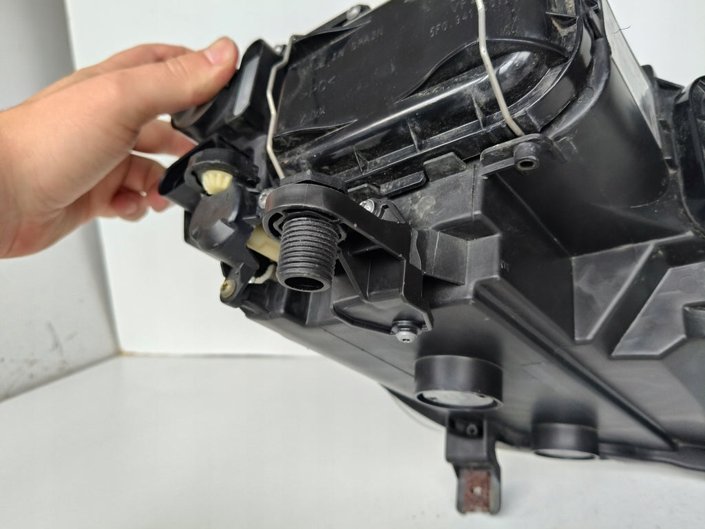 Frontscheinwerfer Seat Leon 5F1941005A Links Scheinwerfer Headlight